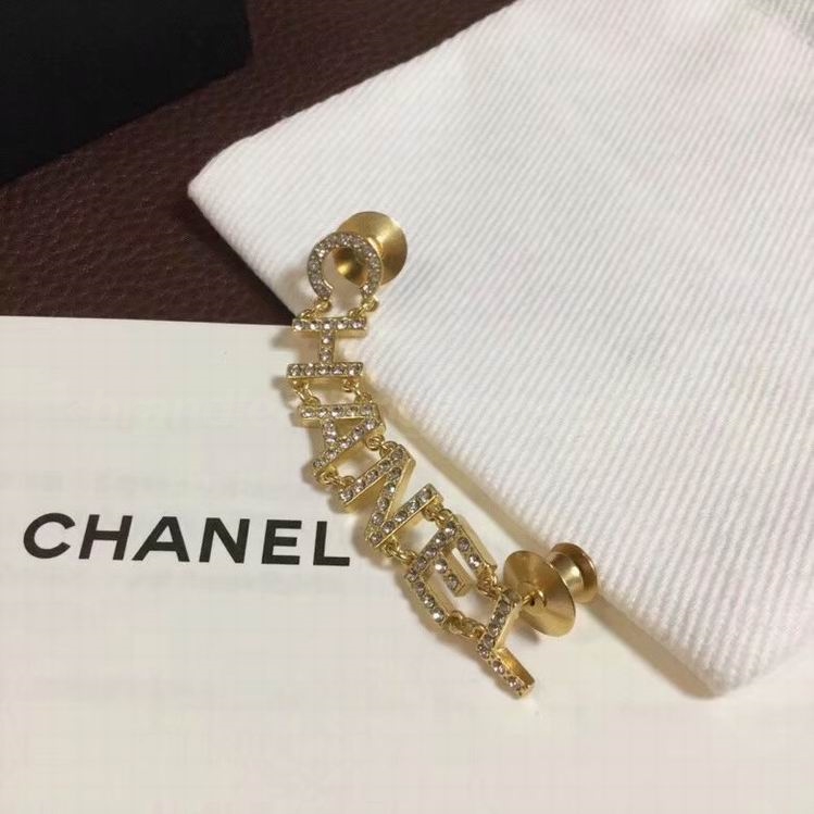 Chanel Brooch 386